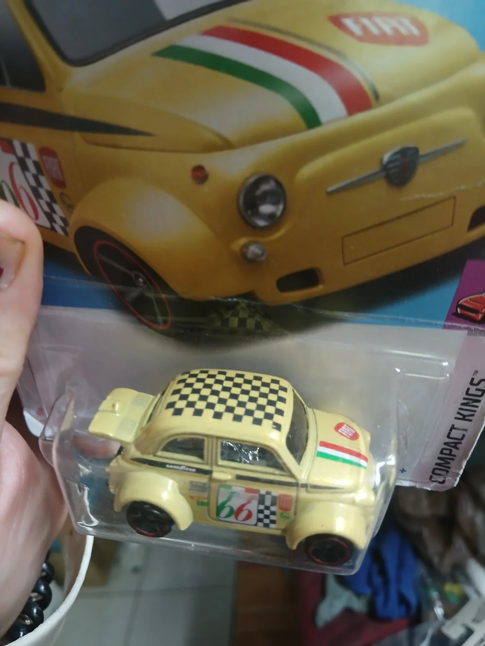 the Hot Wheels '60s Fiat 500D Modificado from the Compact Kings series (5/5, col